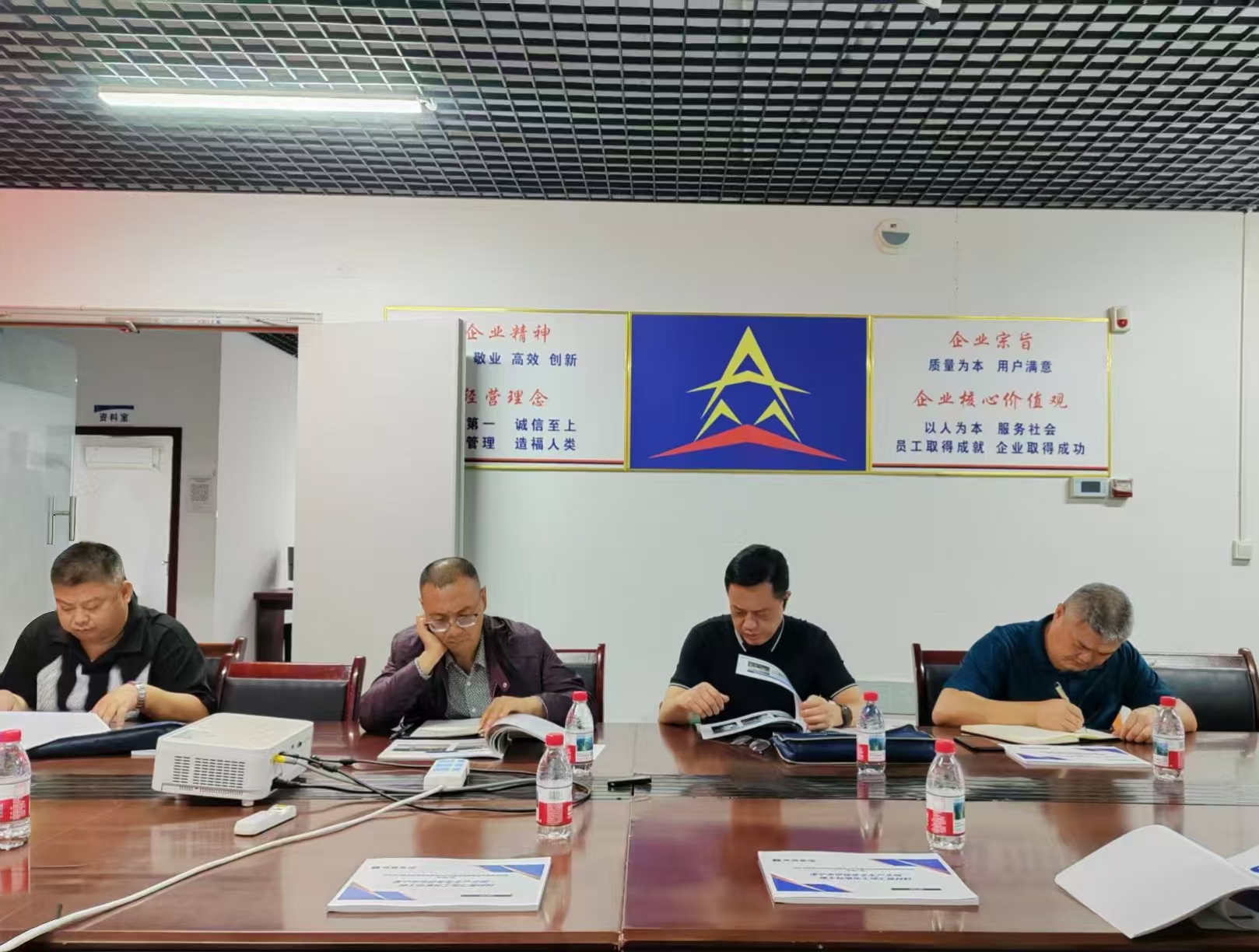 微信图片_20250923151707_2359_170.jpg