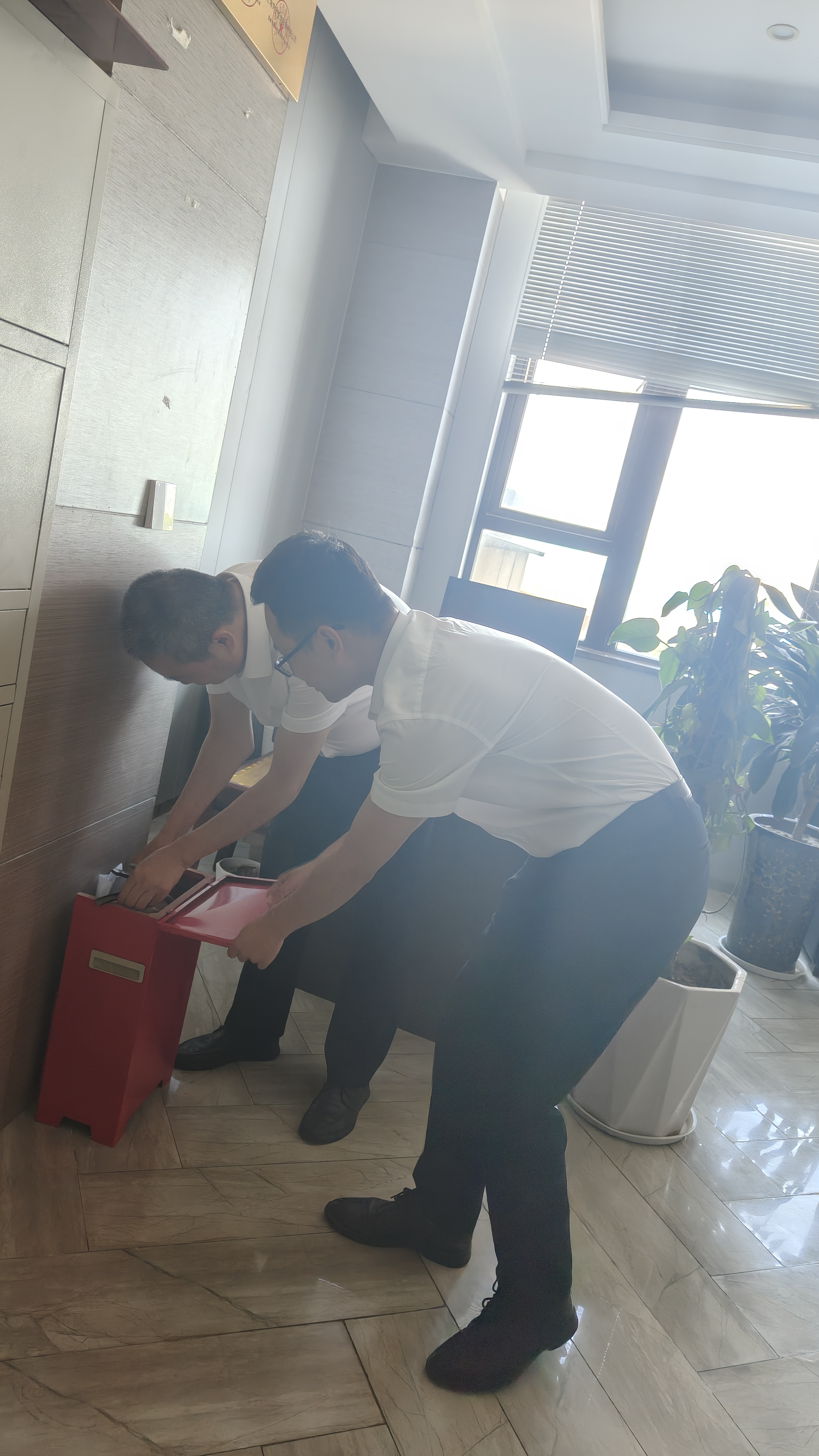 微信图片_20250901160706_1956_170.jpg